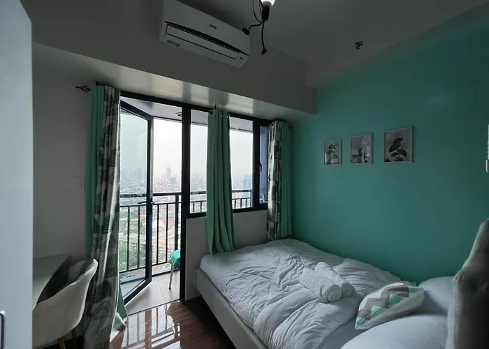 Apartment Cozy Makati: Urban Retreat With Entertainment & Amenities *
