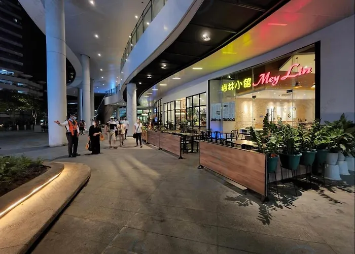 Appartement Cozy In Makati / With Mall, Restaurants, Groceries, Pool, Netflix, Disney+ And