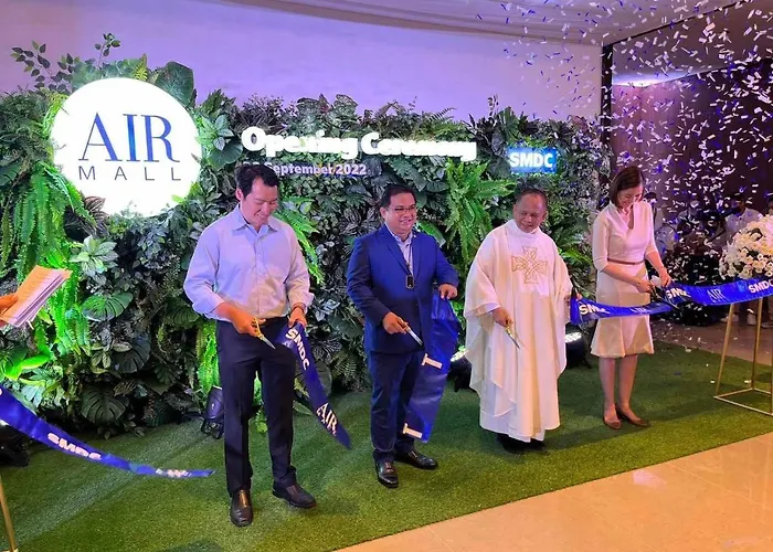 Apartment Cozy Makati: Urban Retreat With Entertainment & Amenities