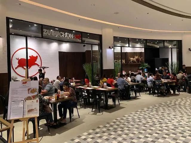 Cozy In Makati / With Mall, Restaurants, Groceries, Pool, Netflix, Disney+ And Appartement