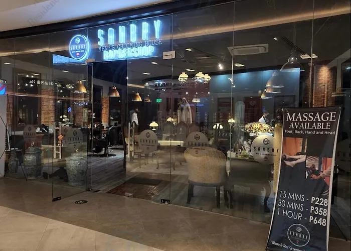 Cozy Makati: Urban Retreat With Entertainment & Amenities Manila