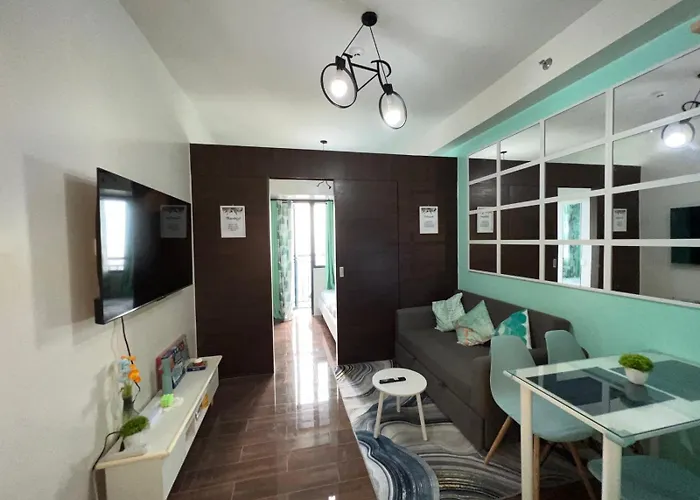 Appartement Cozy In Makati / With Mall, Restaurants, Groceries, Pool, Netflix, Disney+ And Manille